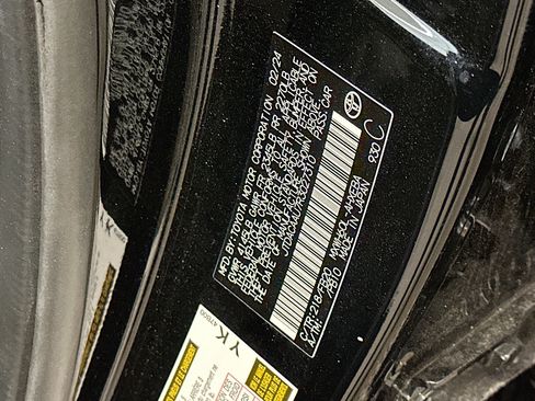 Used 2024 Toyota Prius LE image 12