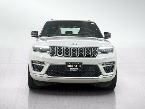 Used 2025 Jeep Grand Cherokee Summit w/ Luxury Tech Group V AWD/4WD image 8