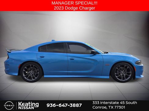Used 2023 Dodge Charger Scat Pack w/ Technology Group RWD image 2