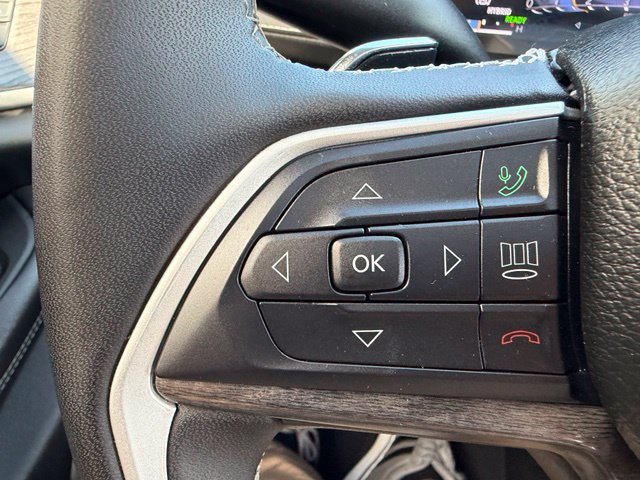 Used 2023 Jeep Grand Cherokee 4WD 4xe w/ Luxury Tech Group II image 34