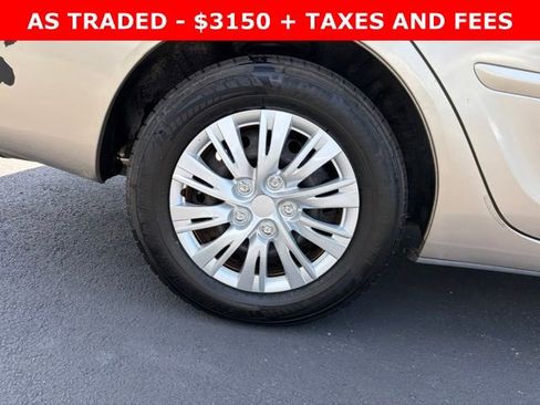 Used 2004 Toyota Camry LE FWD image 7