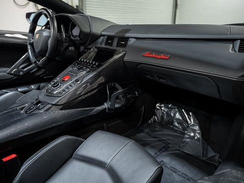 Used 2017 Lamborghini Aventador LP 700-4 image 56