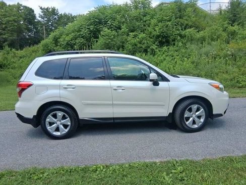 Used 2015 Subaru Forester 2.5i Premium AWD/4WD image 8