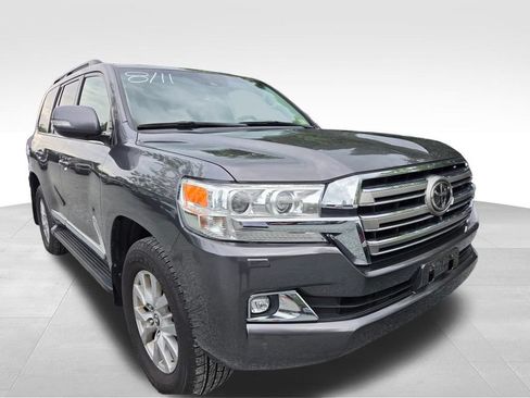 Used 2017 Toyota Land Cruiser AWD/4WD image 2