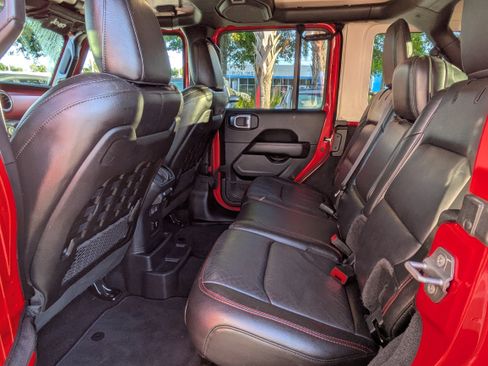 Used 2022 Jeep Wrangler Unlimited Rubicon w/ LED Lighting Group image 18