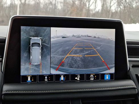 Used 2021 GMC Yukon SLT w/ SLT Luxury Plus Package image 22