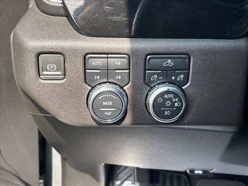 Certified 2023 GMC Sierra 1500 Elevation w/ X31 Off-Road Package AWD/4WD image 18