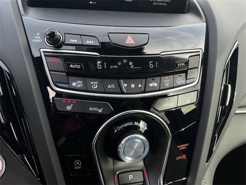 Used 2025 Acura RDX SH-AWD image 20