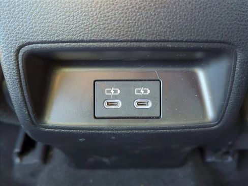 Certified 2025 Toyota Corolla LE image 21