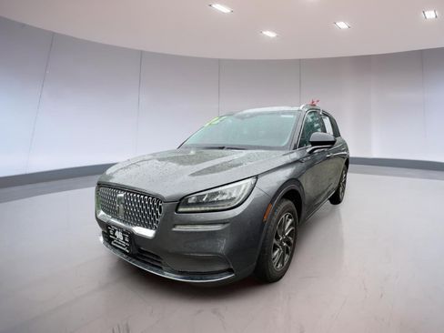 Used 2022 Lincoln Corsair AWD w/ Equipment Group 101A image 2