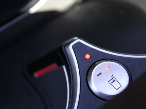 Certified 2024 Mercedes-Benz GLS 63 AMG 4MATIC image 30