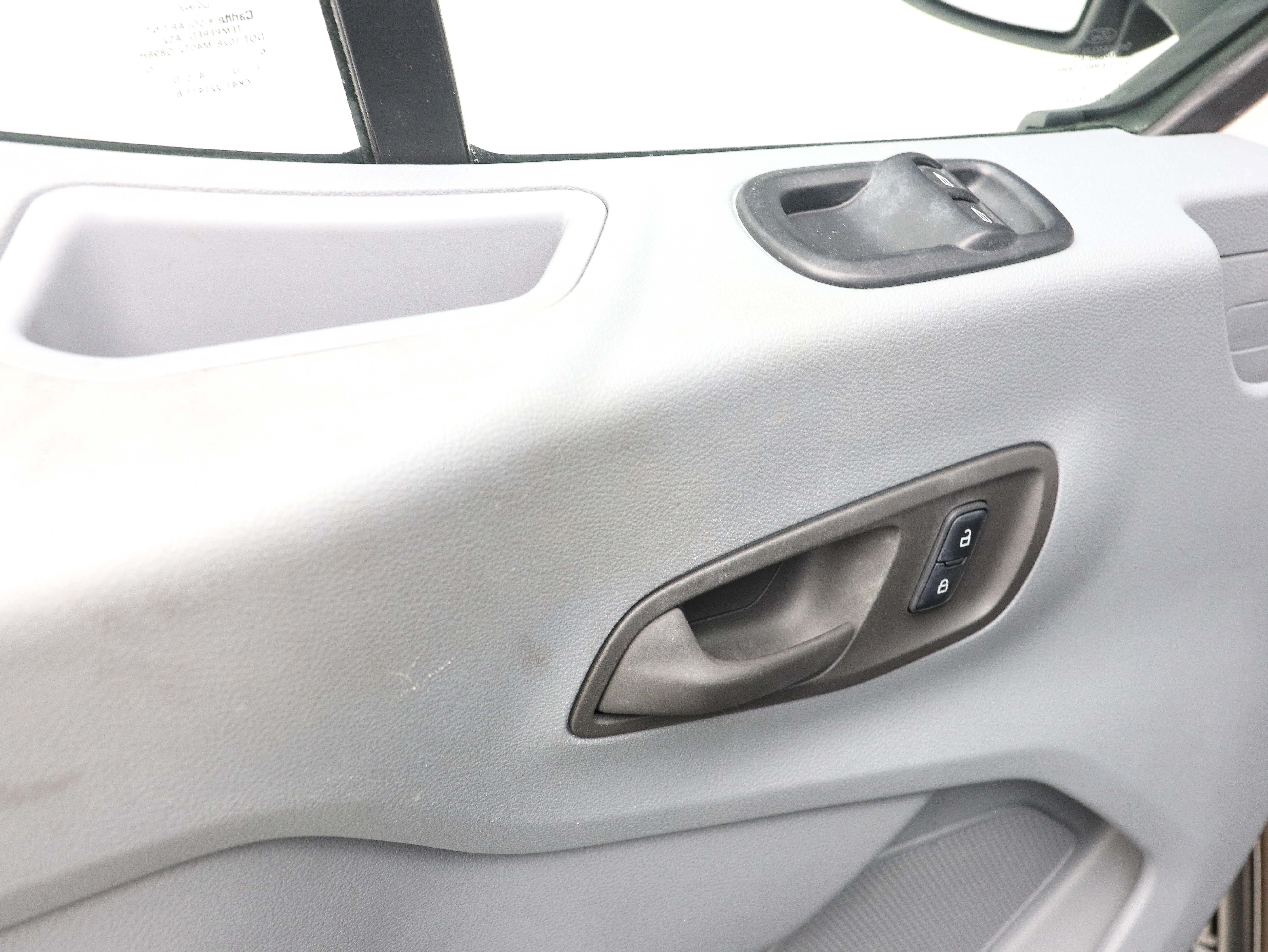 Used 2017 Ford Transit 350 XL RWD image 23