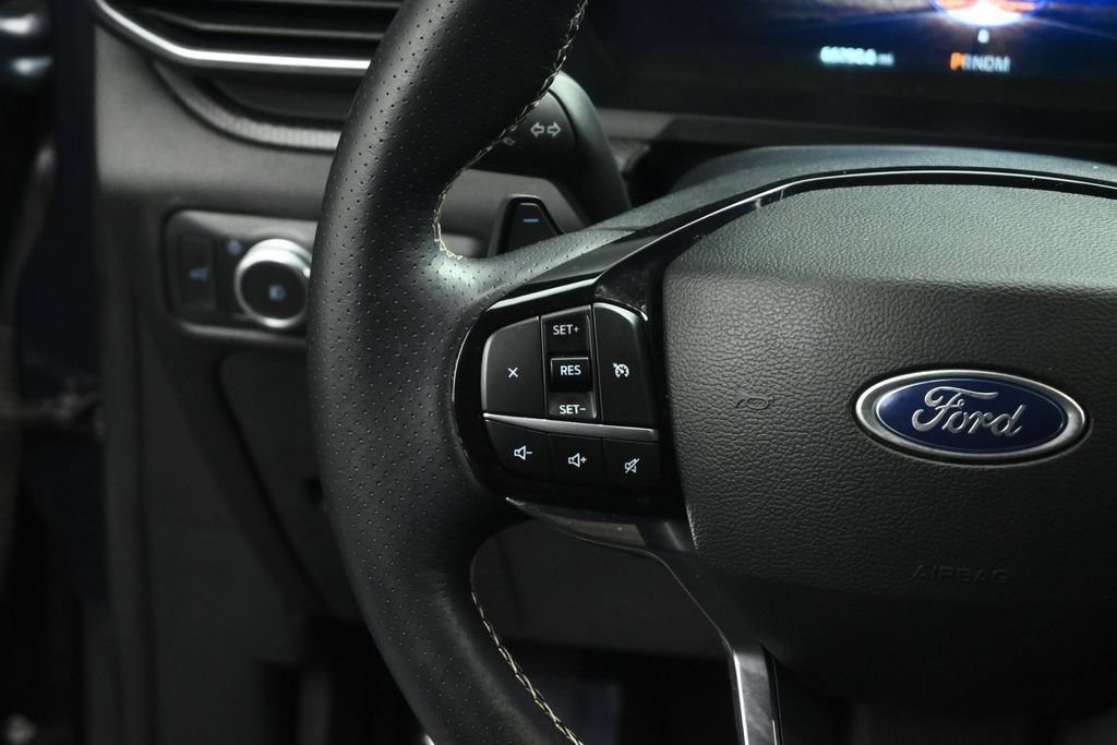 Used 2022 Ford Explorer ST AWD/4WD image 35