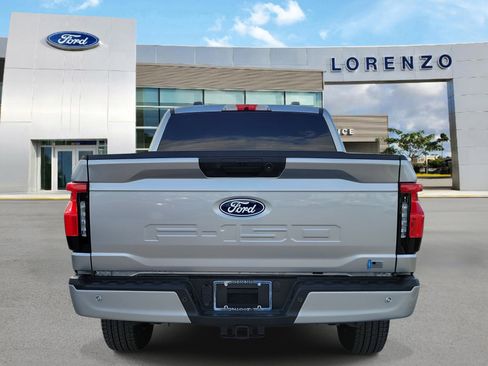 Used 2025 Ford F150 Lightning XLT AWD/4WD image 6