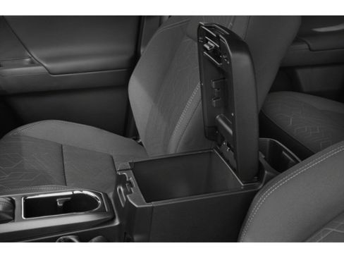 Used 2019 Toyota Tacoma TRD Off-Road image 9