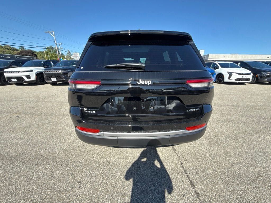 New 2027 Jeep Grand Cherokee Limited AWD/4WD image 4