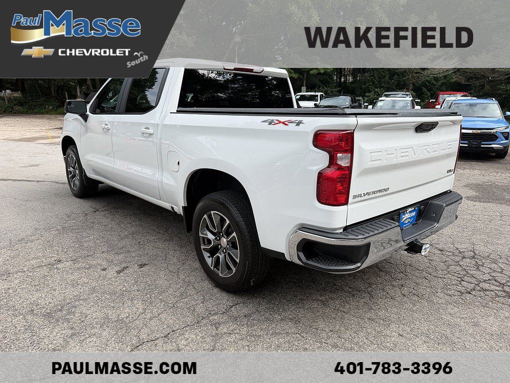 Used 2025 Chevrolet Silverado 1500 LT AWD/4WD image 4