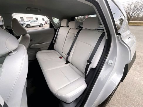 Used 2024 Hyundai Kona SEL image 25