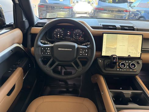 New 2026 Land Rover Defender 110 X-Dynamic SE AWD/4WD image 29