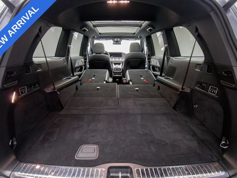 Used 2025 Mercedes-Benz GLS 450 4MATIC image 42