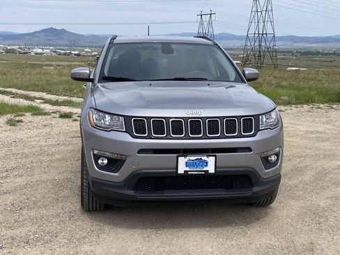 Used 2019 Jeep Compass Latitude AWD/4WD image 10