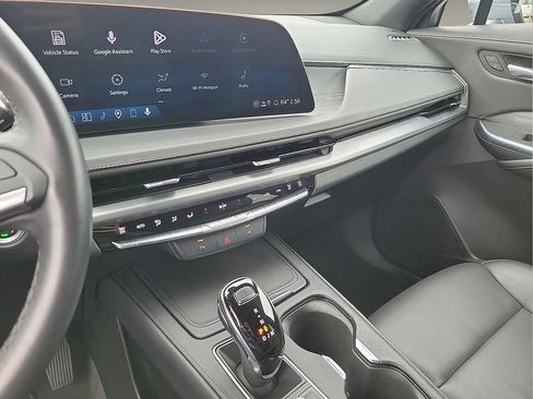 Certified 2025 Cadillac XT4 Premium Luxury image 20