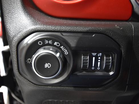 Used 2018 Jeep Wrangler Unlimited Rubicon image 19