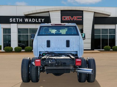 New 2026 GMC Sierra 3500 Pro AWD/4WD image 6