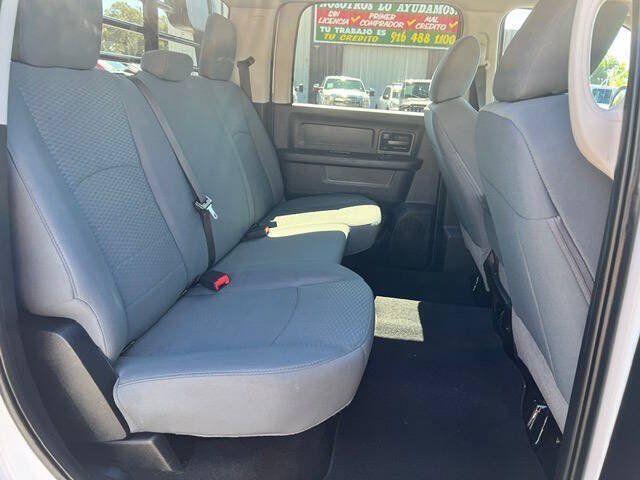 Used 2018 RAM 3500 Tradesman w/ Chrome Appearance Group AWD/4WD image 14