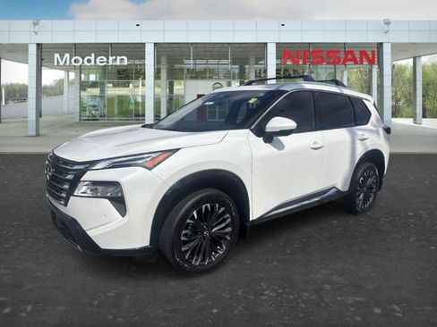 Certified 2026 Nissan Rogue Platinum w/ Platinum Premium Package AWD/4WD image 1
