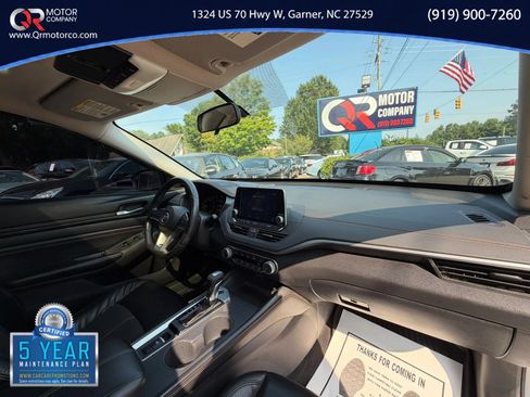 Used 2019 Nissan Altima 2.5 SR w/ SR Premium Package AWD/4WD image 29