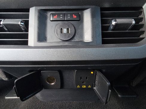 Used 2023 Ford F350 Lariat w/ Lariat Ultimate Package image 37