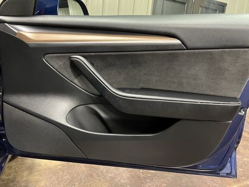 Used 2023 Tesla Model 3 Standard Range image 26