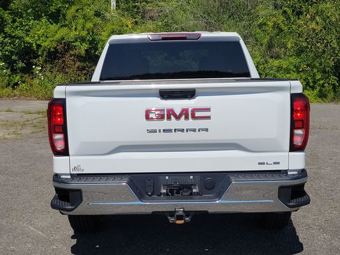 Used 2024 GMC Sierra 1500 SLE w/ LPO, GMC Protection Package AWD/4WD image 6