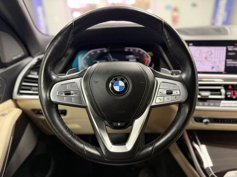 Used 2021 BMW X7 xDrive40i w/ Executive Package AWD/4WD image 17