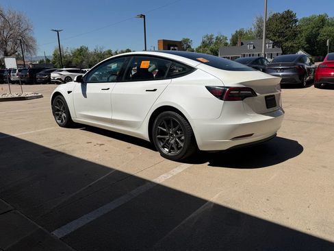 Used 2022 Tesla Model 3 RWD image 5