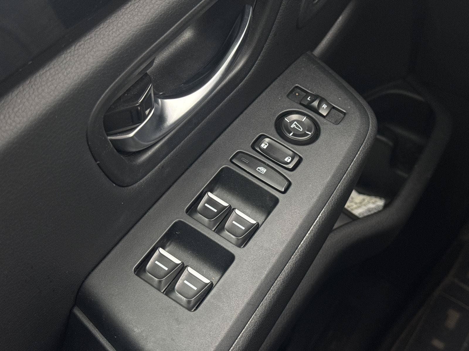 Used 2023 Honda Pilot EX-L image 17