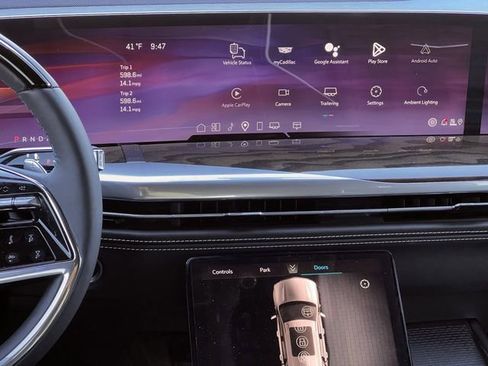 New 2026 Cadillac Escalade ESV Platinum Sport w/ LPO, ONYX Package image 15