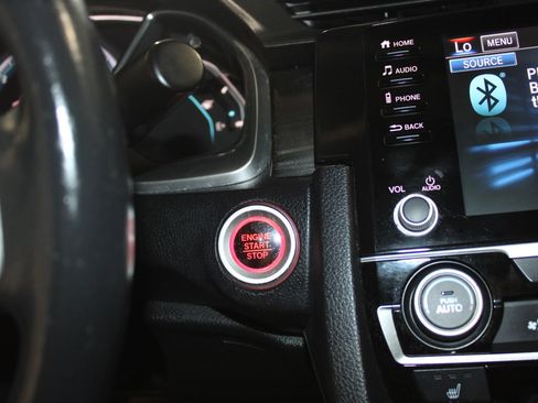 Used 2019 Honda Civic EX image 11