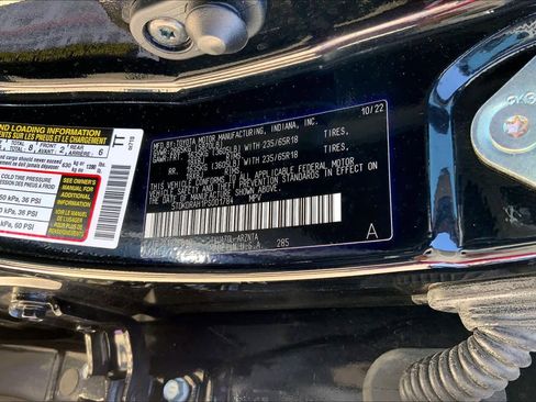 Used 2023 Toyota Highlander LE FWD image 34