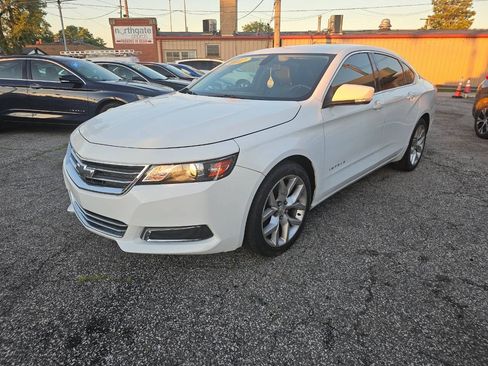 Used 2017 Chevrolet Impala LT FWD image 2