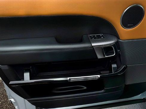 Used 2021 Land Rover Range Rover Sport HSE Dynamic image 14