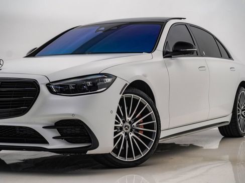Used 2024 Mercedes-Benz S 580 4MATIC Sedan image 2