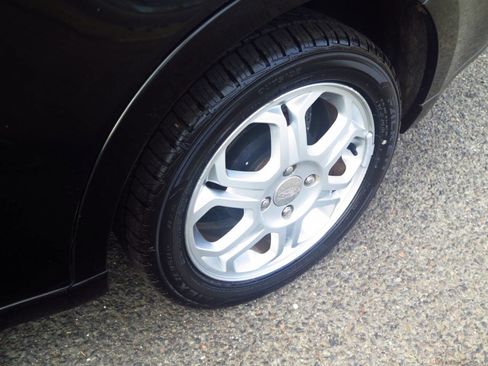 Used 2008 Ford Focus SES image 27