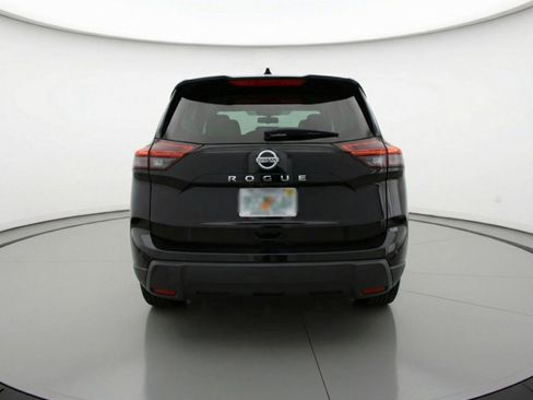 Used 2025 Nissan Rogue SV image 7