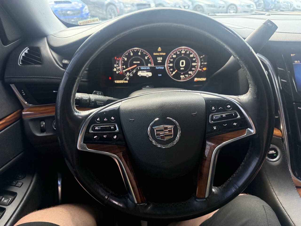 Used 2015 Cadillac Escalade Luxury AWD/4WD image 22