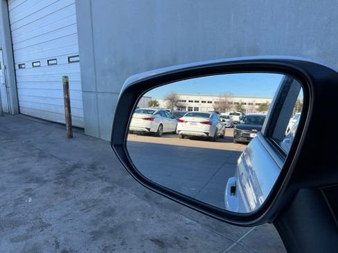 Used 2025 Toyota RAV4 XLE image 19