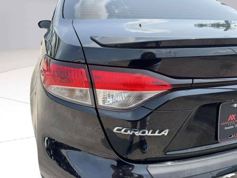 Used 2023 Toyota Corolla SE w/ SE Premium Package FWD image 15