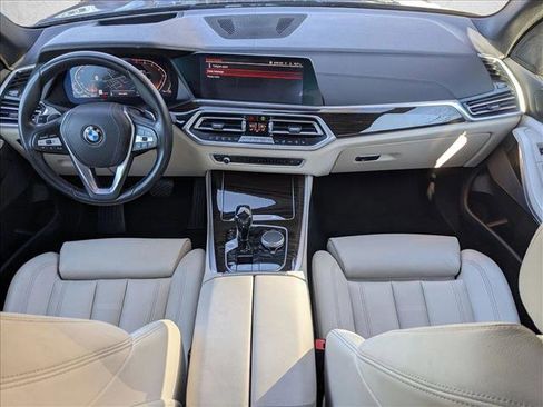 Used 2020 BMW X5 xDrive40i w/ Executive Package image 18