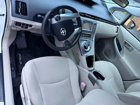 Used 2012 Toyota Prius Two FWD image 13